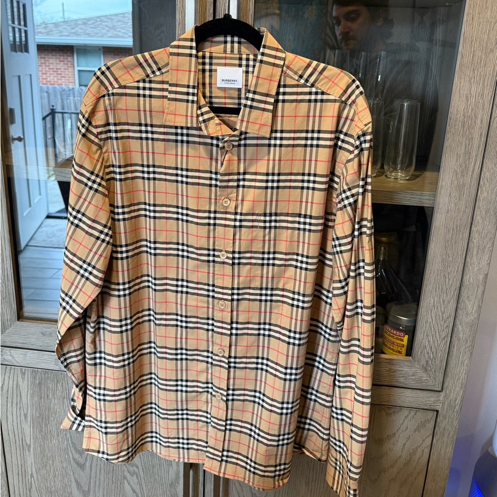 BURBERRY MENS COLLARED BUTTON DOWN SIZE XL